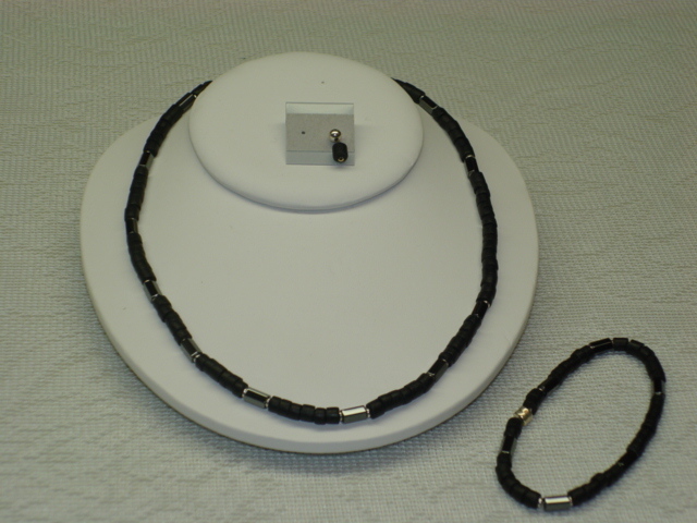 pearl necklace
