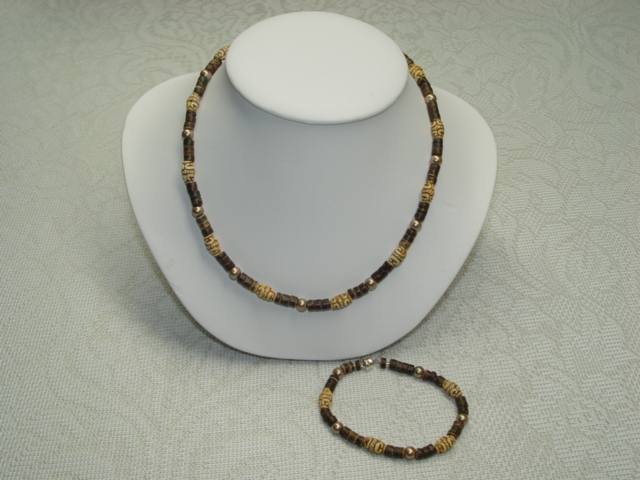 pearl necklace