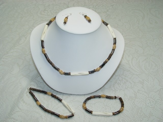 pearl necklace